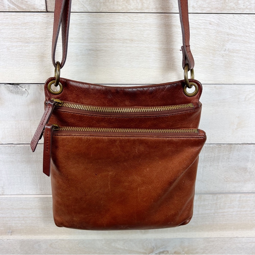 Margot Hobo Crossbody Purse Brown Leather Bag Pockets Adjustable Strap Logo - Picture 1 of 14